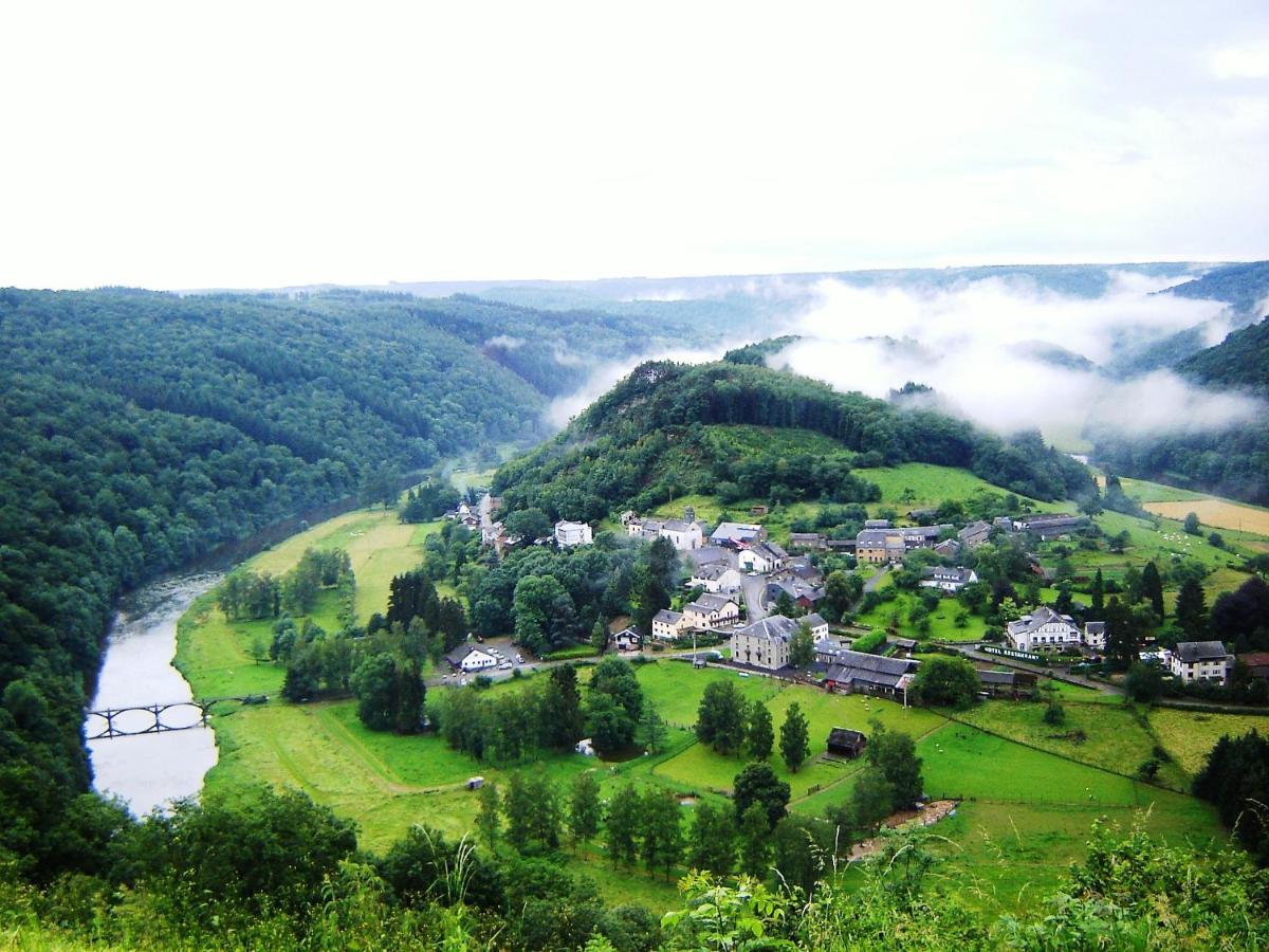 Gite De Groupe De La Semois Alle Exteriér fotografie