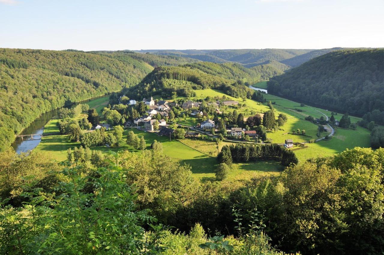 Gite De Groupe De La Semois Alle Exteriér fotografie